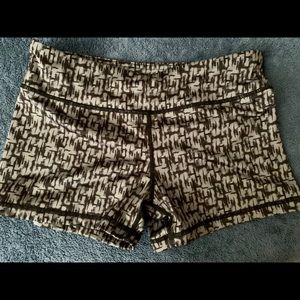 IAB women’s shorts